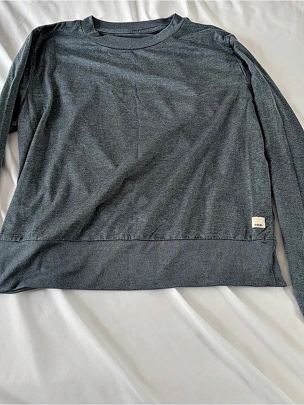 Vuori Long-Sleeve Halo Crew Sweatshirt Blue & Gray Medium